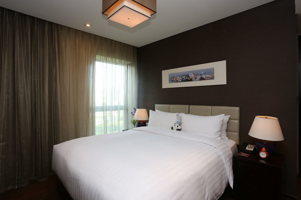 Oakwood Residence Funder Chengdu Extérieur photo